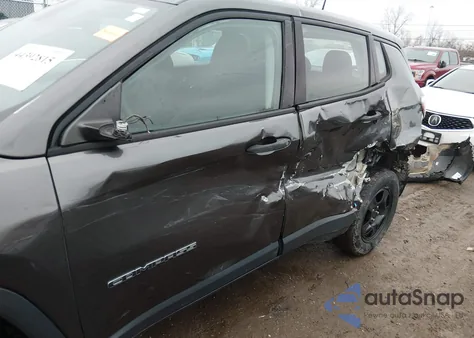 2018 Jeep Compass Sport 4X4 z USA, uszkodzony, nr VIN 3C4NJDAB5JT185418